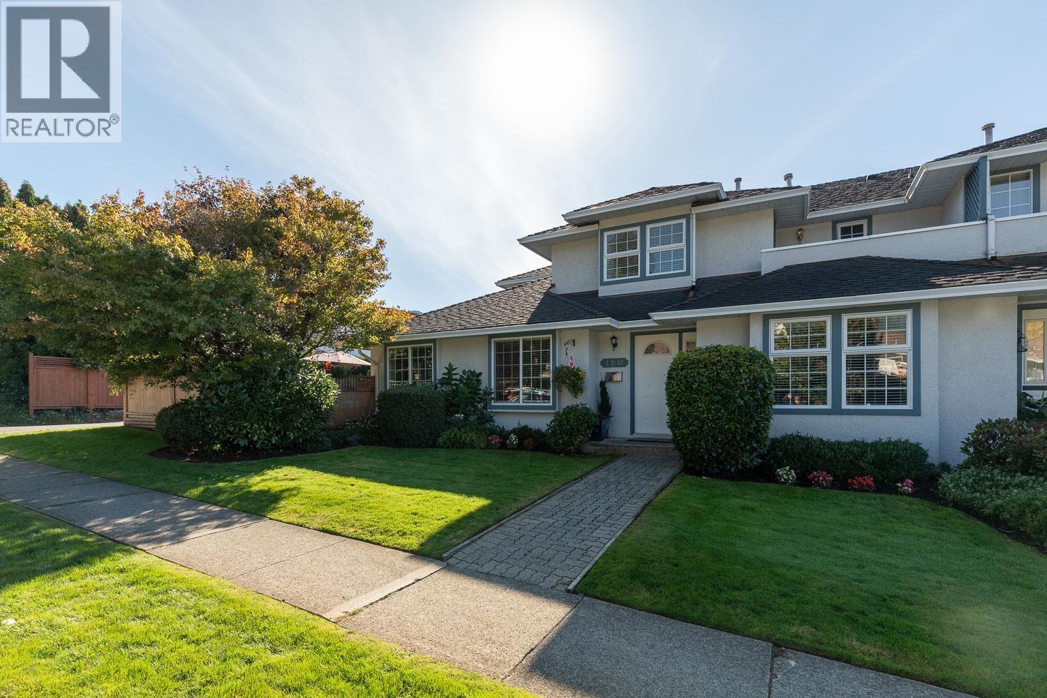 3 1652 Mahon Avenue, North Vancouver, British Columbia  V7M 2S8 - Photo 1 - R3057201