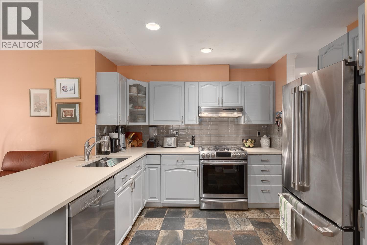 3 1652 Mahon Avenue, North Vancouver, British Columbia  V7M 2S8 - Photo 4 - R3057201