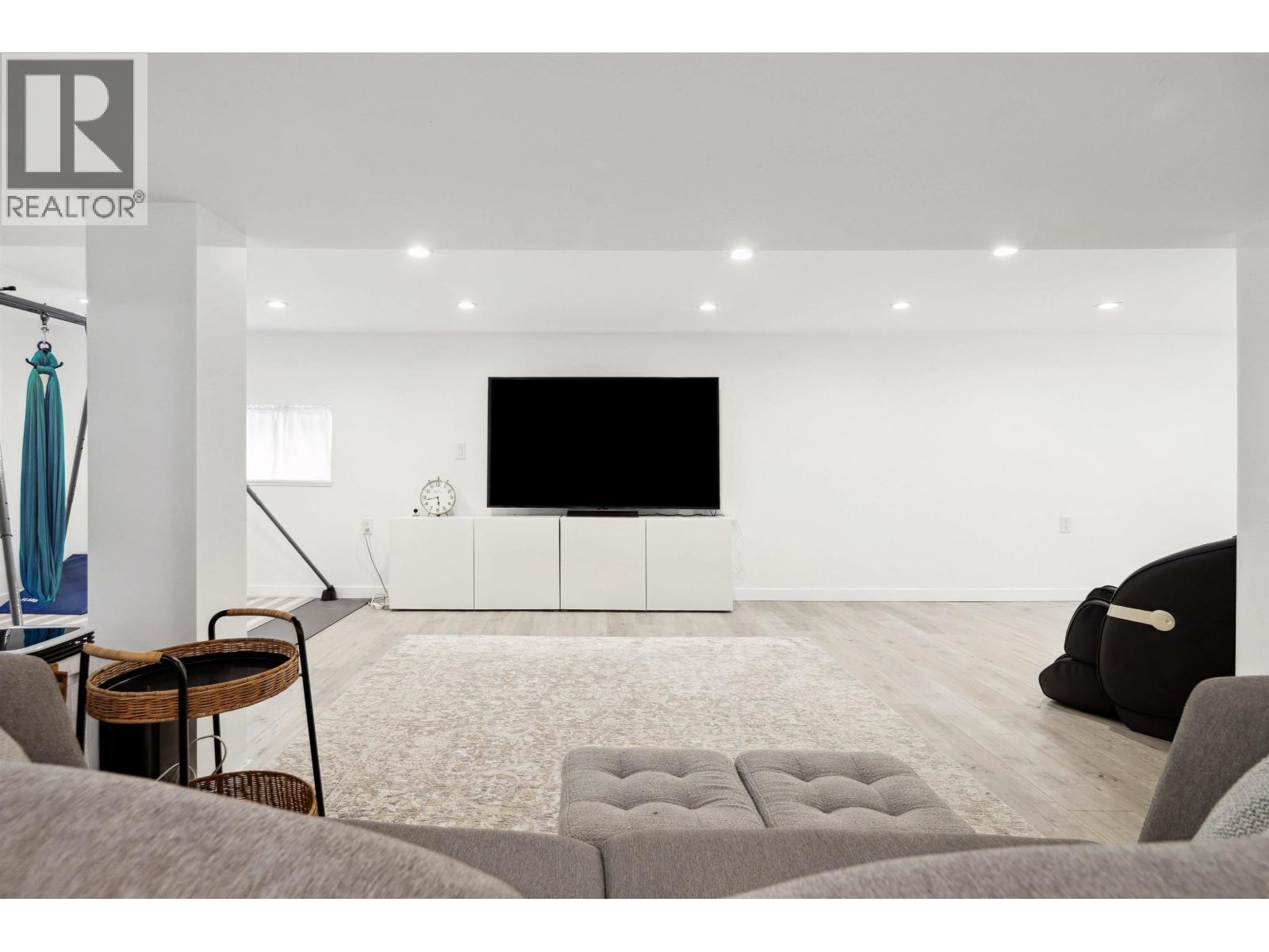 4190 W 11th Avenue, Vancouver, British Columbia  V6R 2L6 - Photo 9 - R3046669