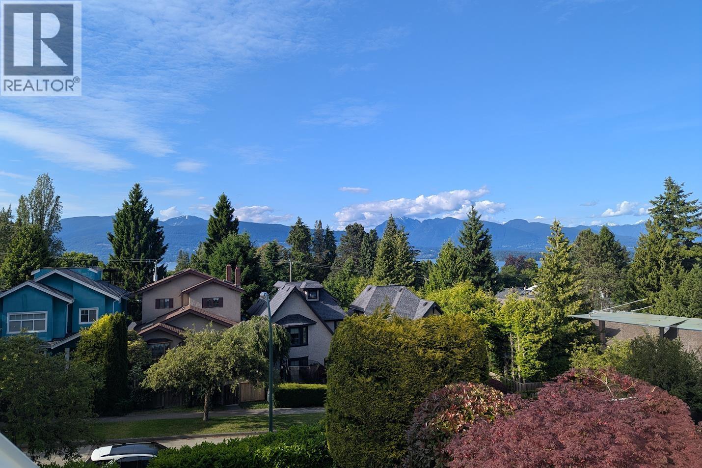 4190 W 11th Avenue, Vancouver, British Columbia  V6R 2L6 - Photo 1 - R3046669