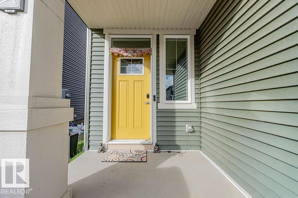 1745 Plum Cr Sw, Edmonton, Alberta  T6X 2Z8 - Photo 2 - E4461418