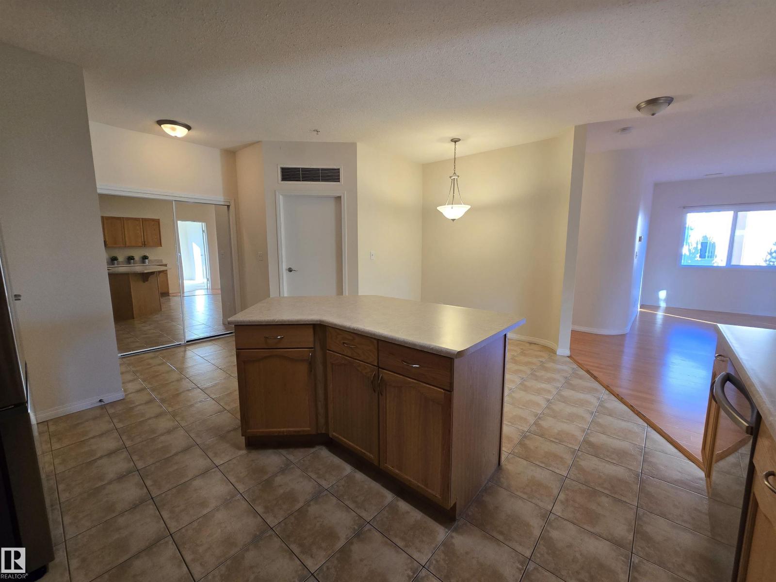 #322 4304 139 Av Nw, Edmonton, Alberta  T5Y 0H6 - Photo 12 - E4461541