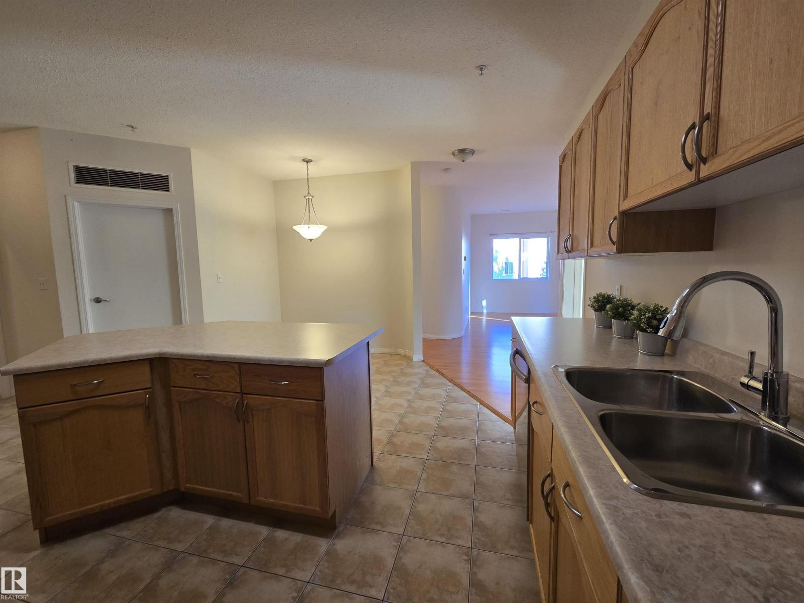 #322 4304 139 Av Nw, Edmonton, Alberta  T5Y 0H6 - Photo 13 - E4461541