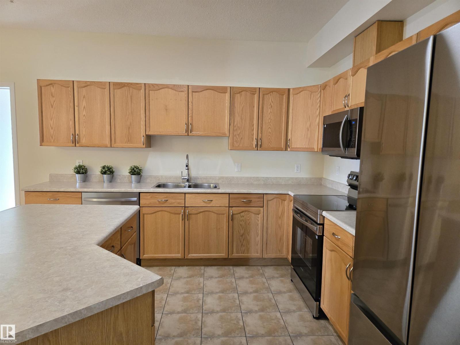 #322 4304 139 Av Nw, Edmonton, Alberta  T5Y 0H6 - Photo 6 - E4461541
