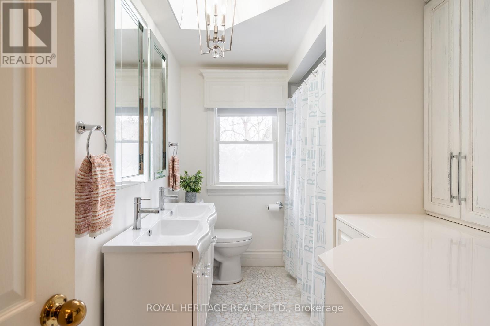63 Cait Court, Hamilton, Ontario  L5G 1M3 - Photo 21 - X12434210