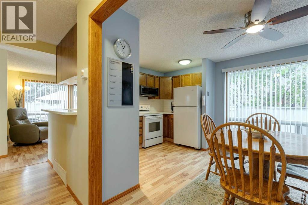 152 Sandstone Road Nw, Calgary, Alberta  T3K 2X9 - Photo 8 - A2261251