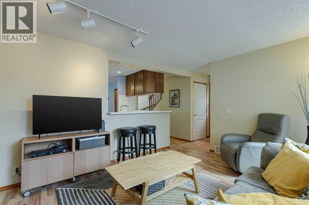 152 Sandstone Road Nw, Calgary, Alberta  T3K 2X9 - Photo 16 - A2261251