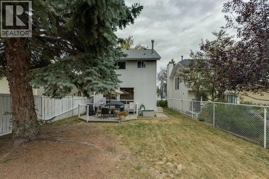 152 Sandstone Road Nw, Calgary, Alberta  T3K 2X9 - Photo 29 - A2261251