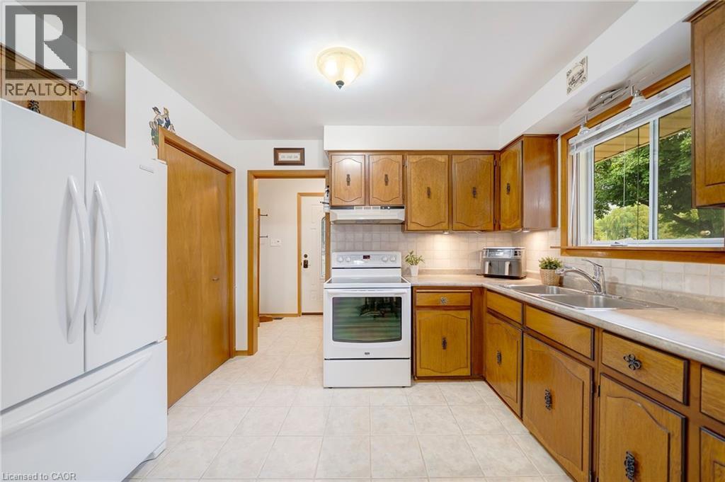 12 Geddes Street, Grimsby, Ontario  L3M 1J4 - Photo 11 - 40777934