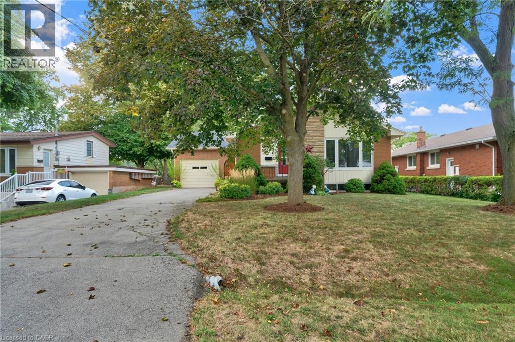 12 Geddes Street, Grimsby, Ontario  L3M 1J4 - Photo 2 - 40777934