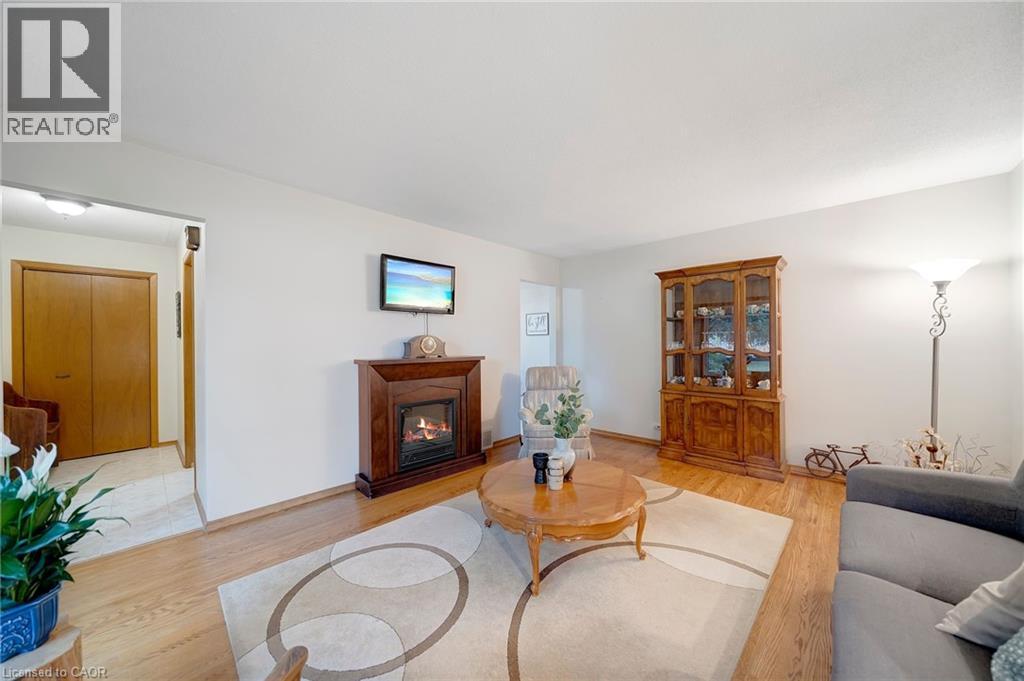 12 Geddes Street, Grimsby, Ontario  L3M 1J4 - Photo 5 - 40777934