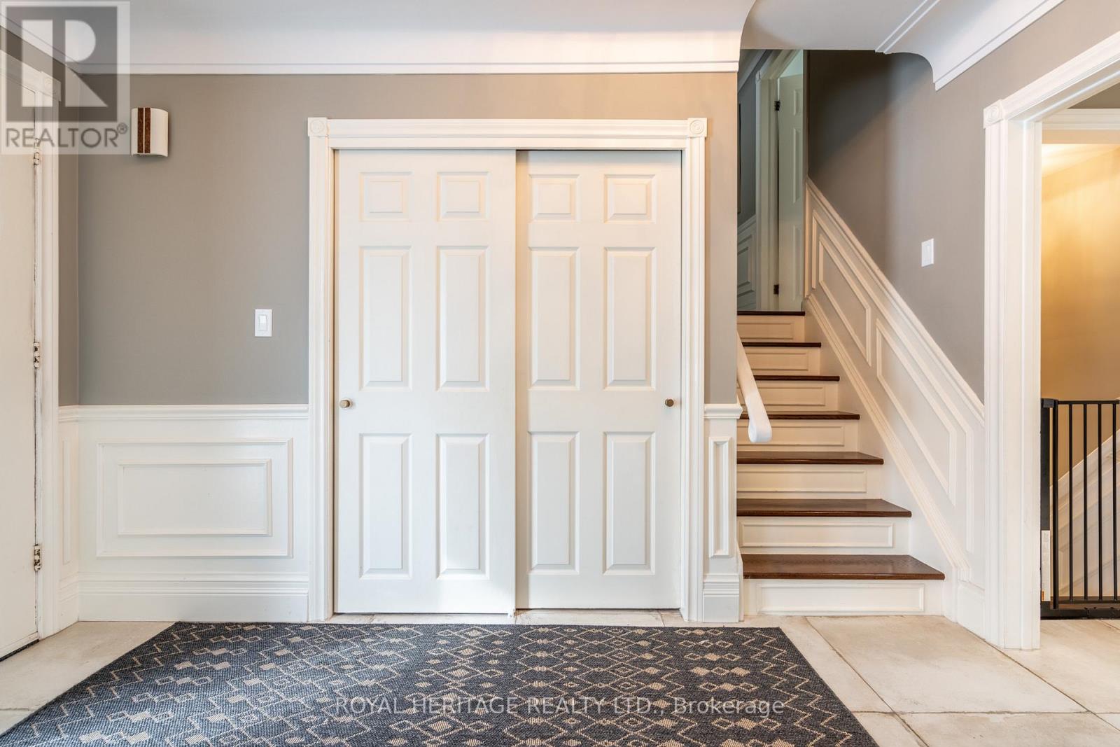 63 Cait Court, Hamilton, Ontario  L5G 1M3 - Photo 6 - X12434210