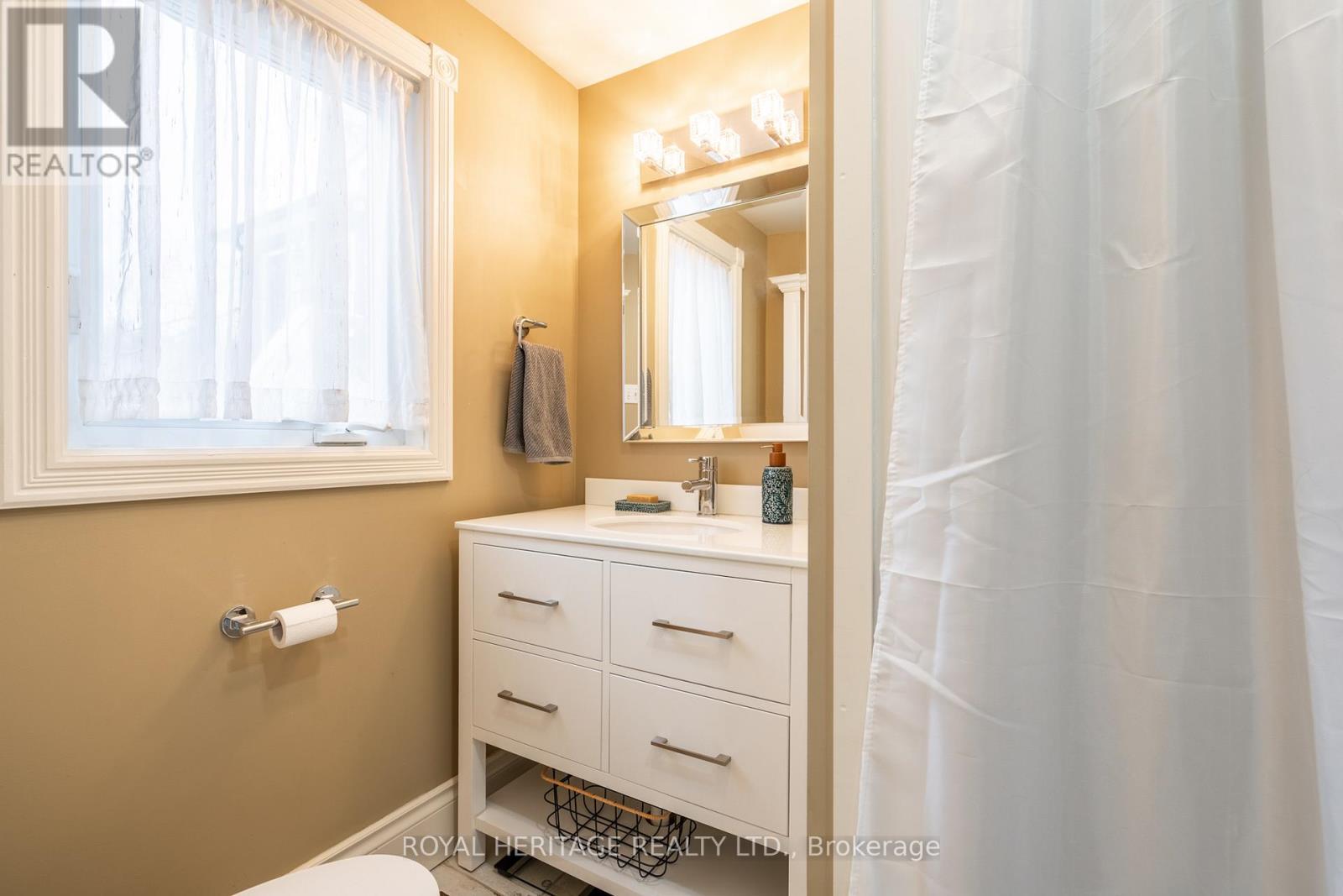 63 Cait Court, Hamilton, Ontario  L5G 1M3 - Photo 32 - X12434210