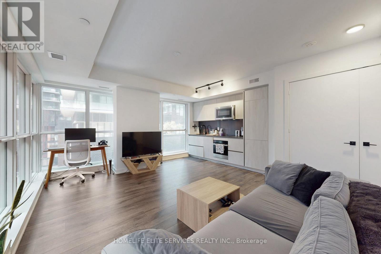 703 - 327 King Street W, Toronto, Ontario  M5V 0W7 - Photo 17 - C12455215