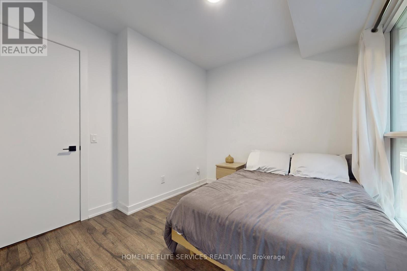 703 - 327 King Street W, Toronto, Ontario  M5V 0W7 - Photo 24 - C12455215