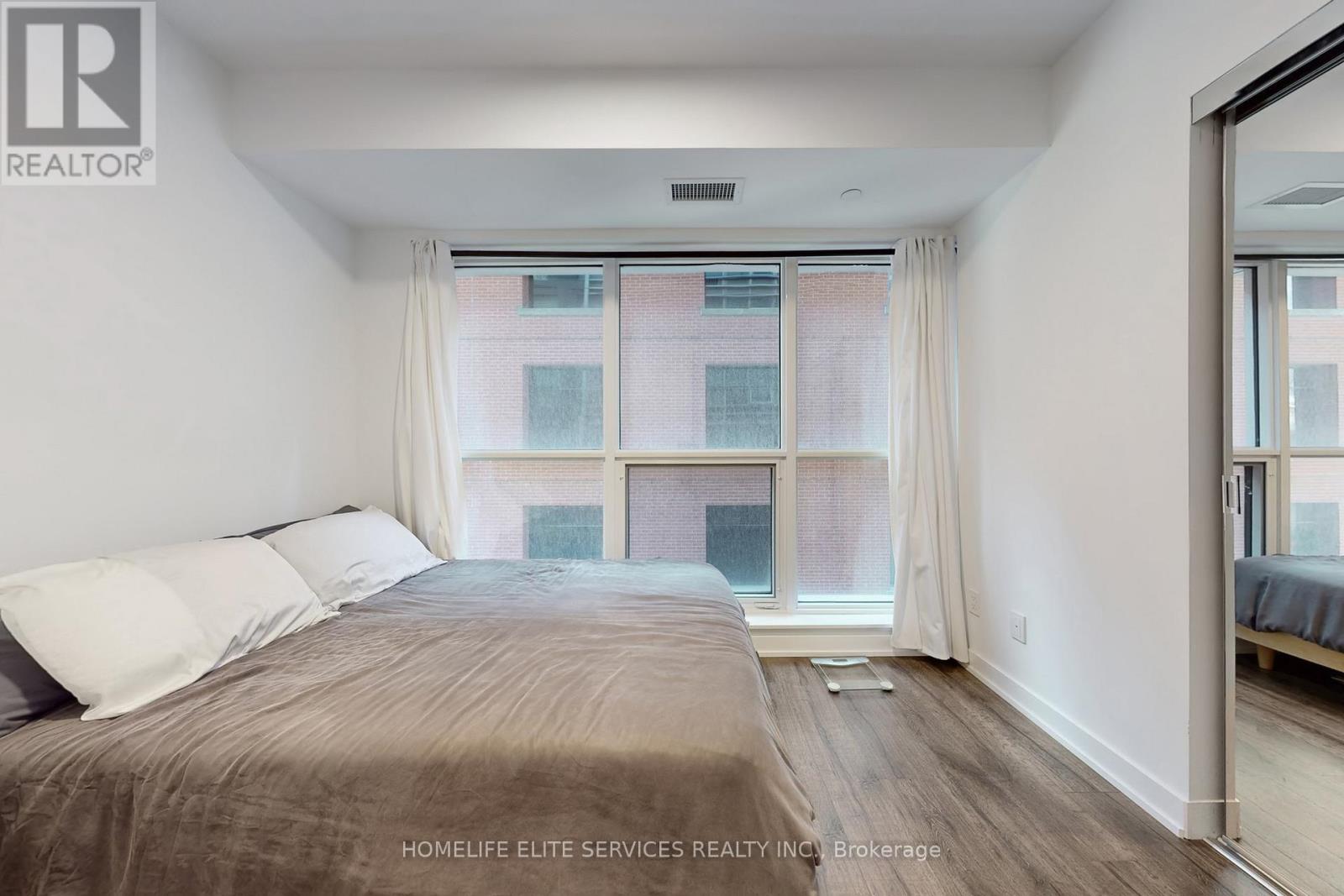 703 - 327 King Street W, Toronto, Ontario  M5V 0W7 - Photo 25 - C12455215