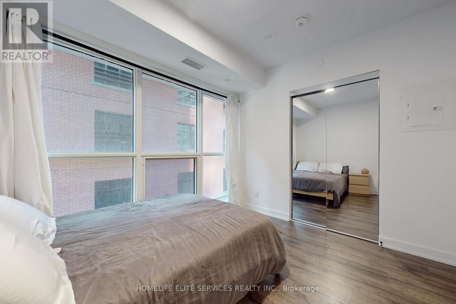 703 - 327 King Street W, Toronto, Ontario  M5V 0W7 - Photo 26 - C12455215