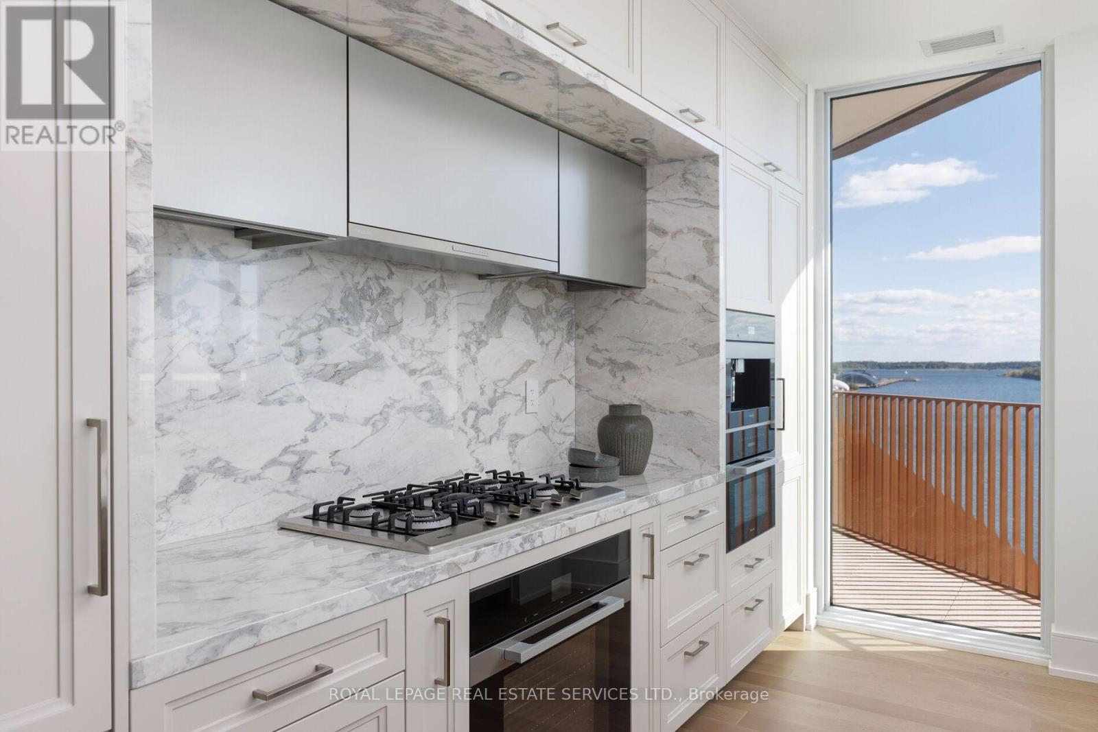 912 - 155 Merchants' Wharf, Toronto (Waterfront Communities), Ontario  M5A 0Y4 - Photo 18 - C12455232