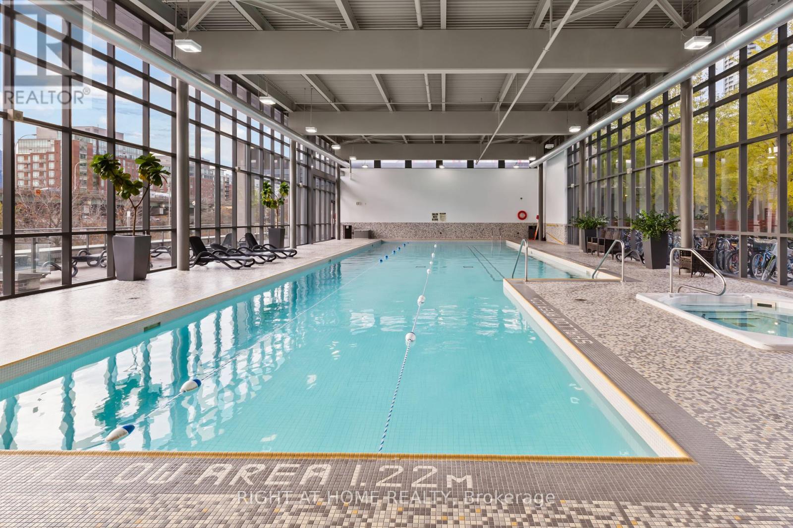 3205 - 15 Fort York Boulevard, Toronto (Waterfront Communities), Ontario  M5V 3Y4 - Photo 38 - C12455237