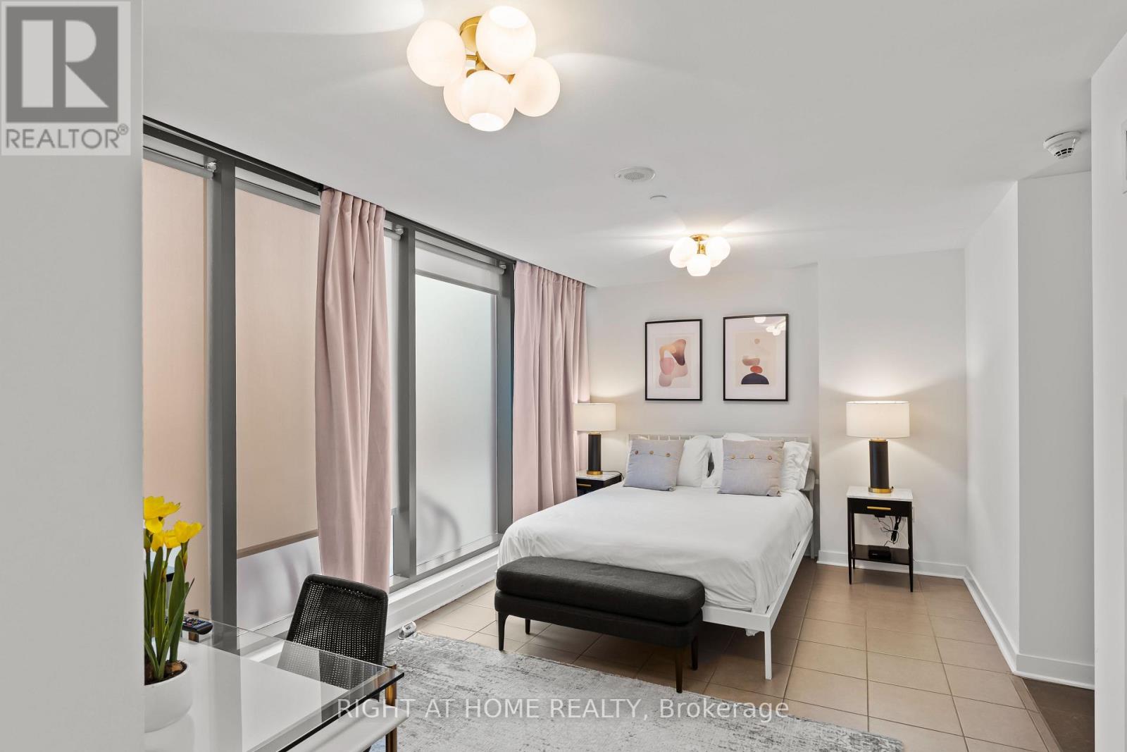 3205 - 15 Fort York Boulevard, Toronto (Waterfront Communities), Ontario  M5V 3Y4 - Photo 40 - C12455237
