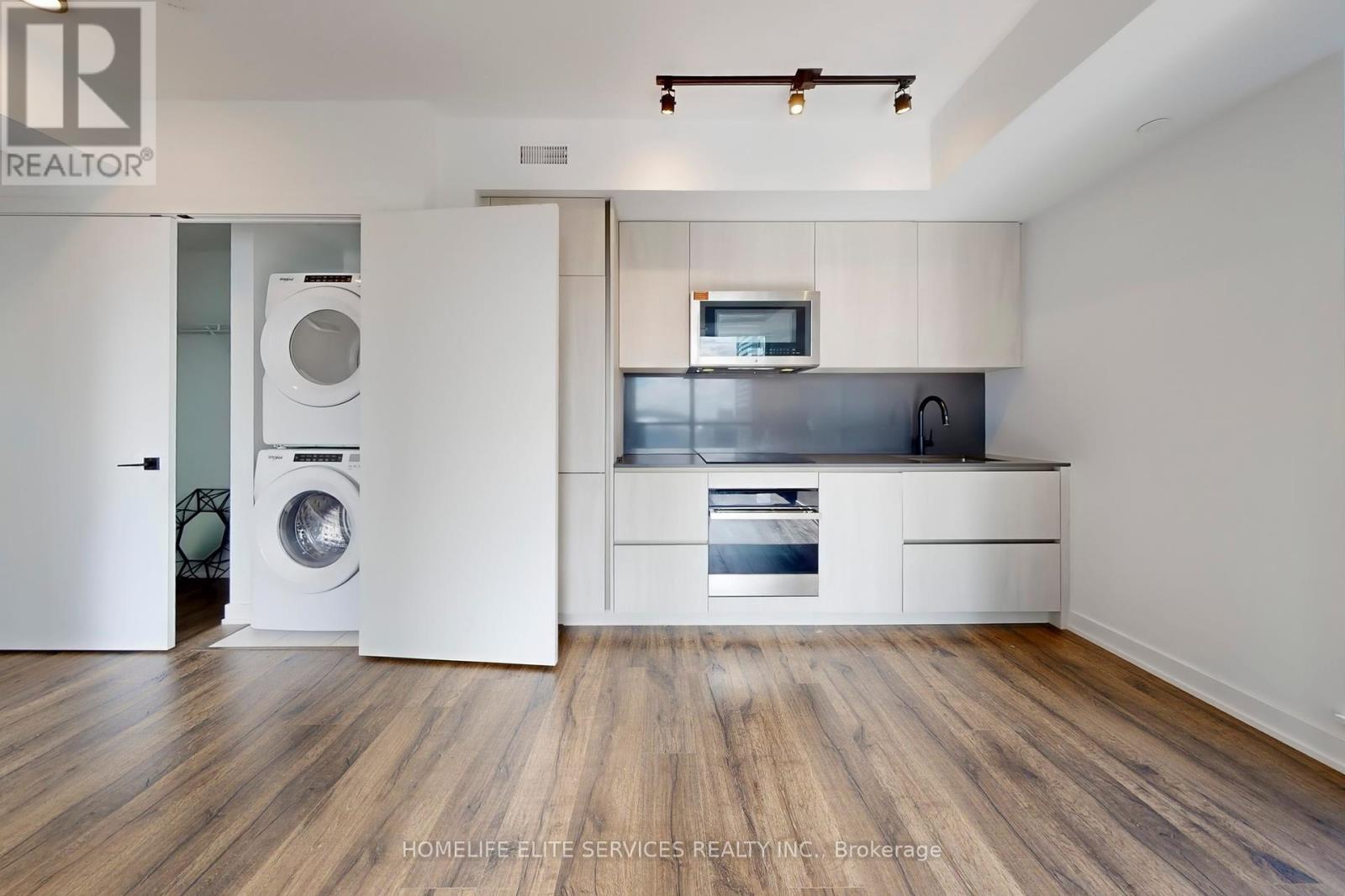2302 - 327 King Street W, Toronto, Ontario  M5V 0W7 - Photo 22 - C12455264
