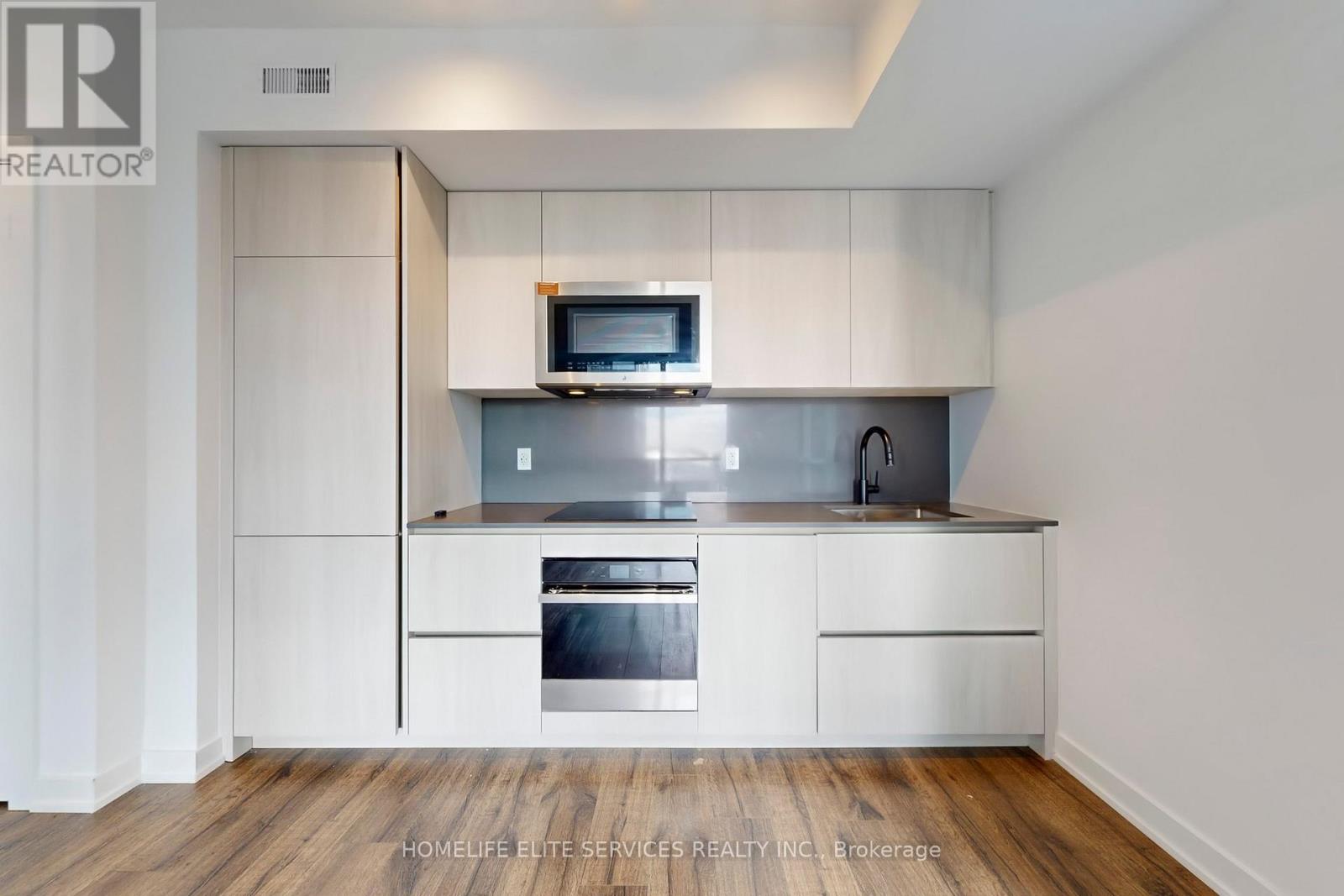 2302 - 327 King Street W, Toronto, Ontario  M5V 0W7 - Photo 24 - C12455264