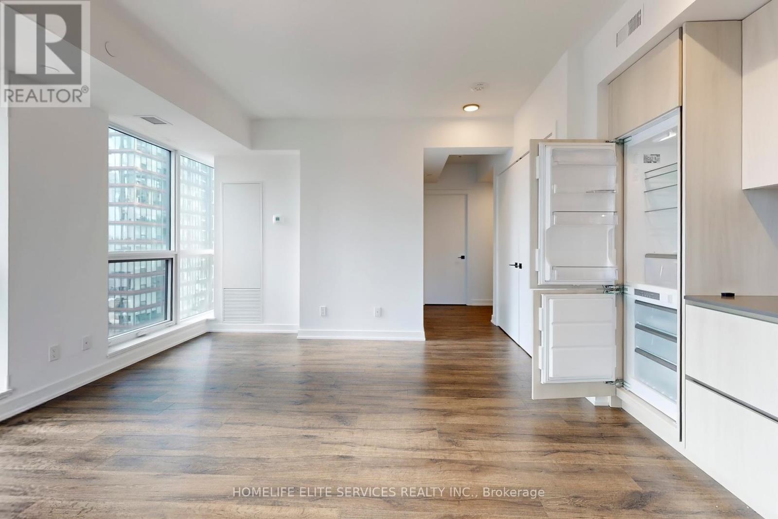 2302 - 327 King Street W, Toronto, Ontario  M5V 0W7 - Photo 26 - C12455264
