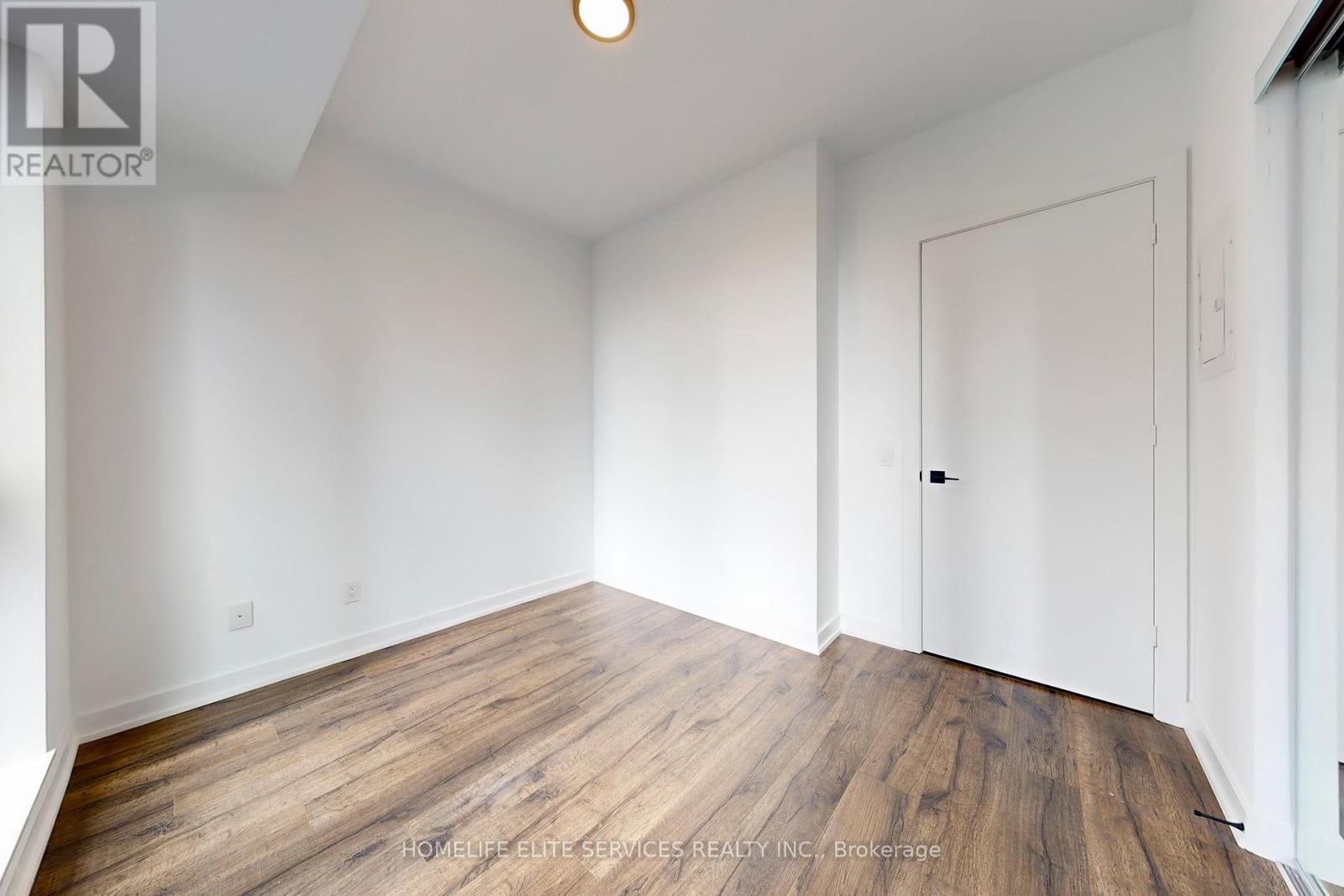 2302 - 327 King Street W, Toronto, Ontario  M5V 0W7 - Photo 31 - C12455264