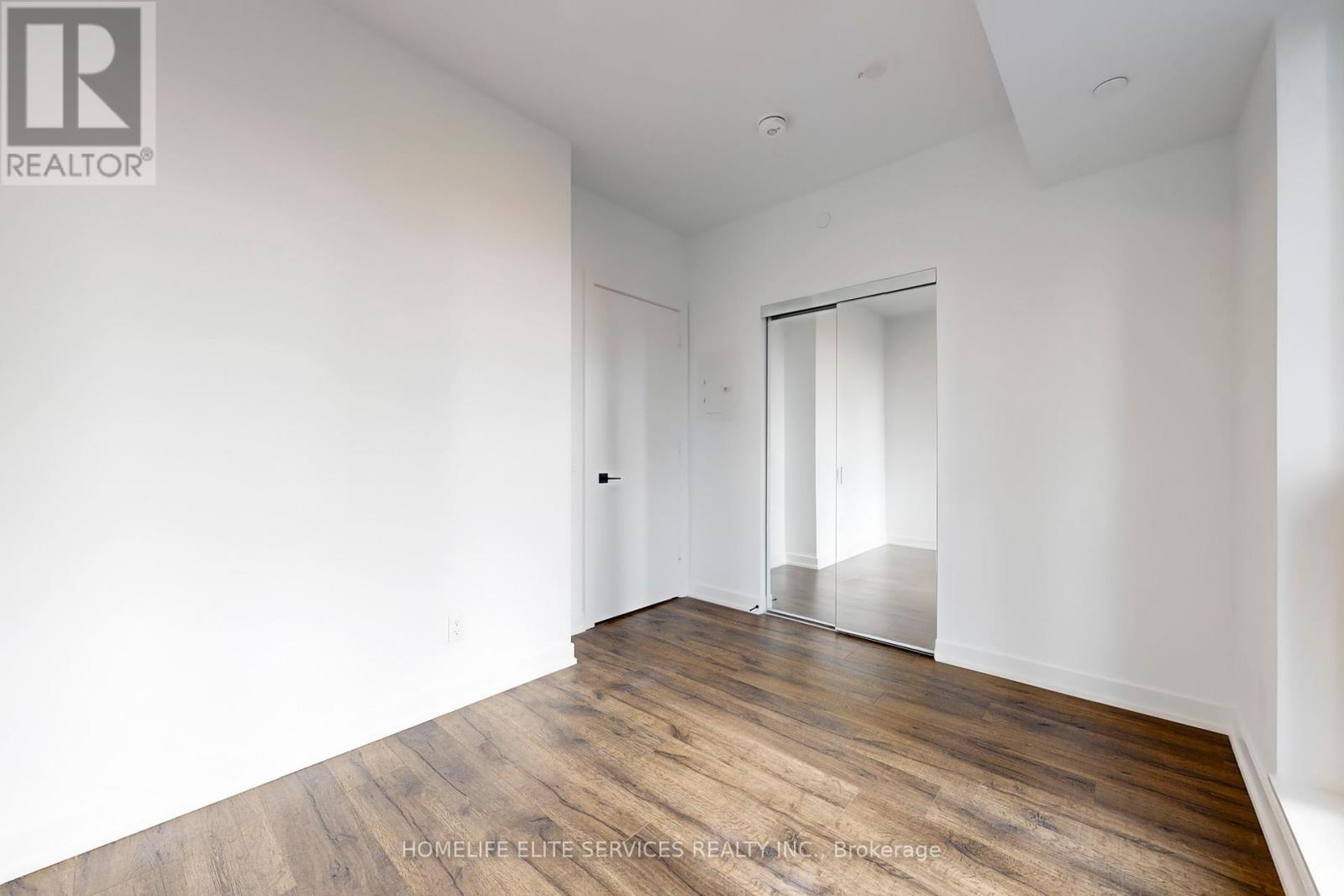 2302 - 327 King Street W, Toronto, Ontario  M5V 0W7 - Photo 32 - C12455264