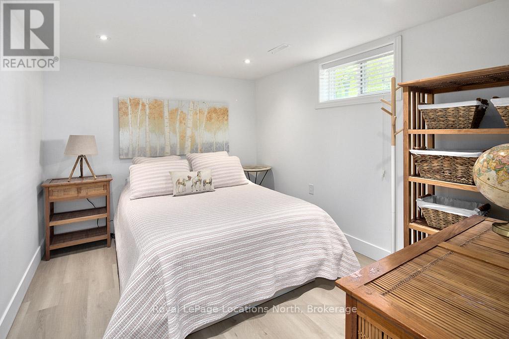 46 King Street W, Blue Mountains, Ontario  N0H 2P0 - Photo 39 - X12382097
