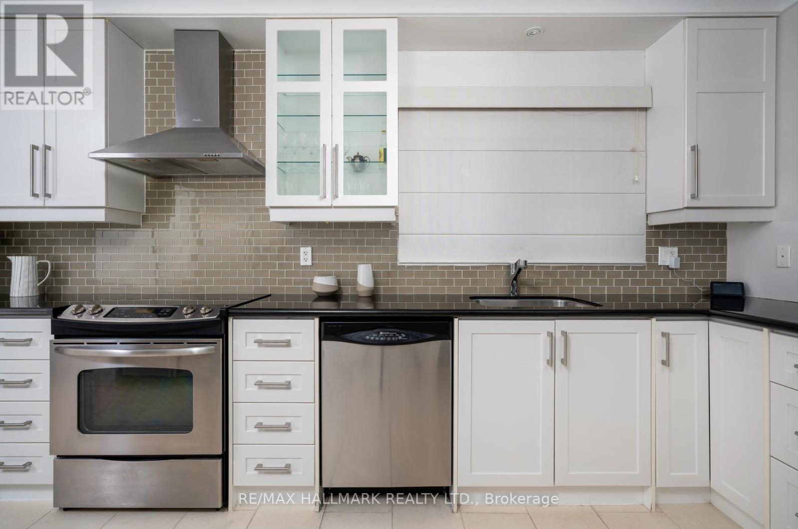 53 Ferrier Avenue, Toronto, Ontario  M4K 3H5 - Photo 13 - E12455219