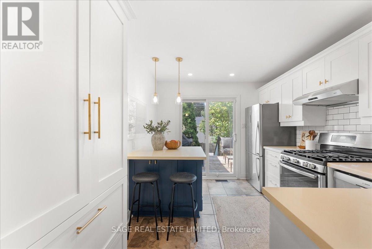 28 Pickering Street, Toronto (East End-Danforth), Ontario  M4E 3J6 - Photo 11 - E12455240