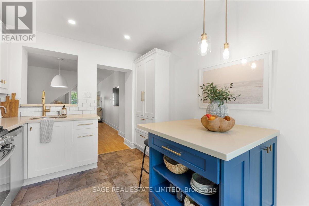28 Pickering Street, Toronto (East End-Danforth), Ontario  M4E 3J6 - Photo 15 - E12455240