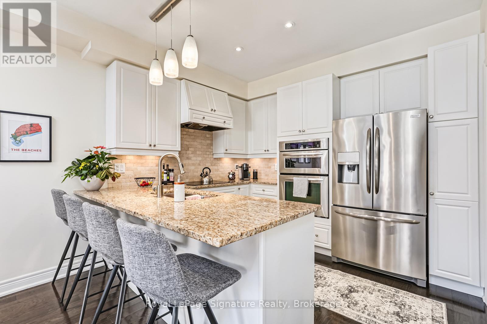 14 Montclair Mews, Collingwood, Ontario  L9Y 0J7 - Photo 14 - S12455290