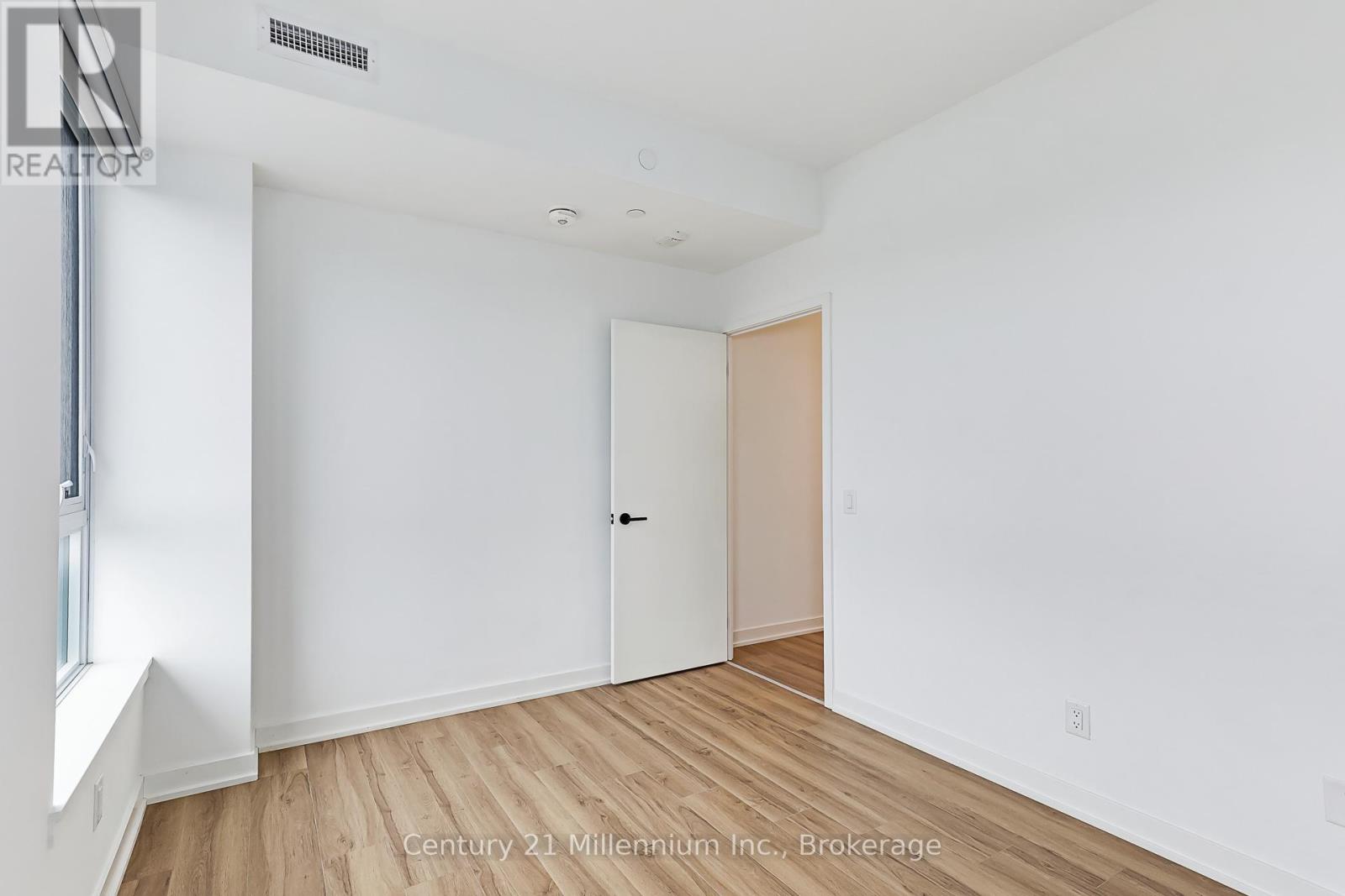 306 - 31 Huron Street, Collingwood, Ontario  L9Y 5T7 - Photo 12 - S12455329