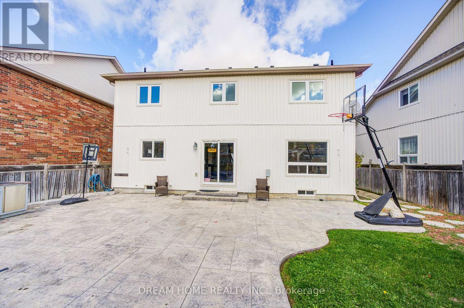 23 Viscount Way, East Gwillimbury, Ontario  L0G 1M0 - Photo 29 - N12455221
