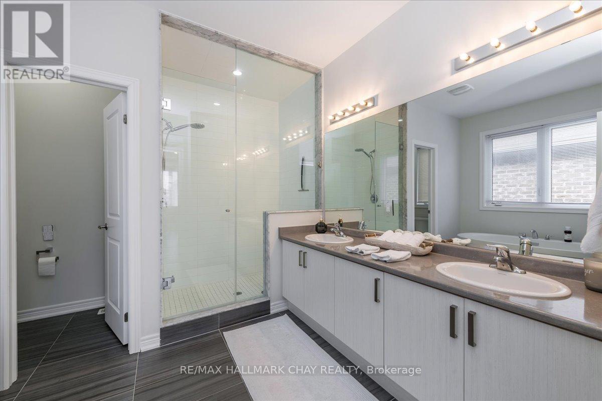 1433 Mcroberts Crescent, Innisfil, Ontario  L9S 4R7 - Photo 20 - N12455246