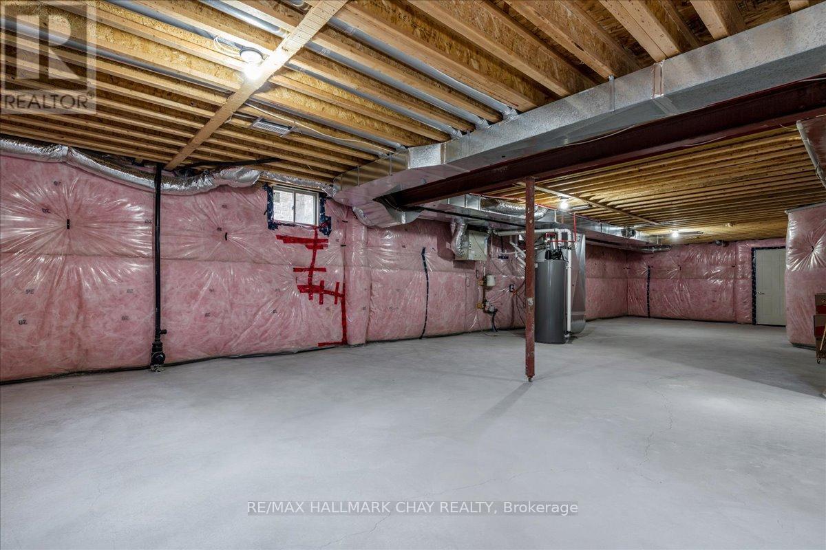 1433 Mcroberts Crescent, Innisfil, Ontario  L9S 4R7 - Photo 26 - N12455246