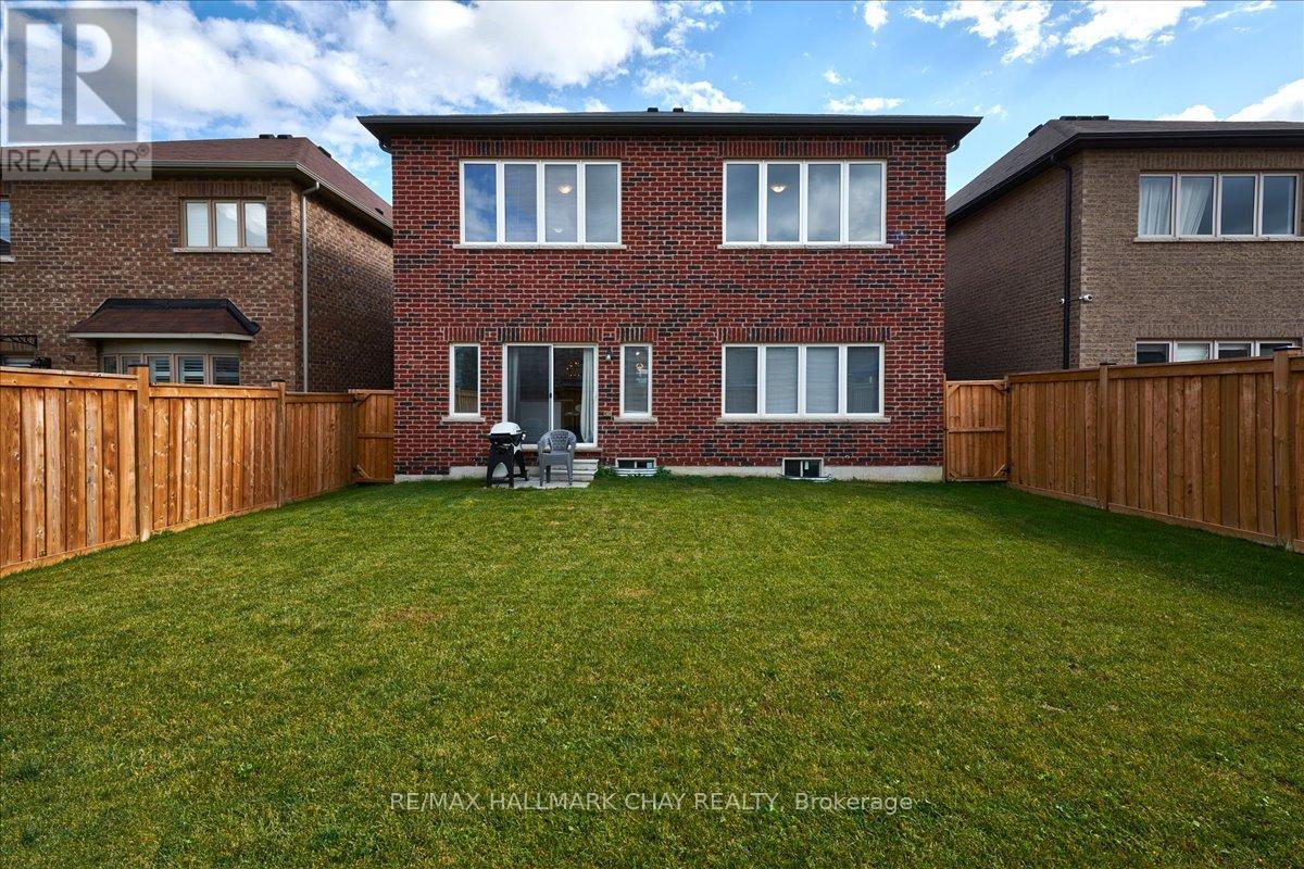 1433 Mcroberts Crescent, Innisfil, Ontario  L9S 4R7 - Photo 28 - N12455246