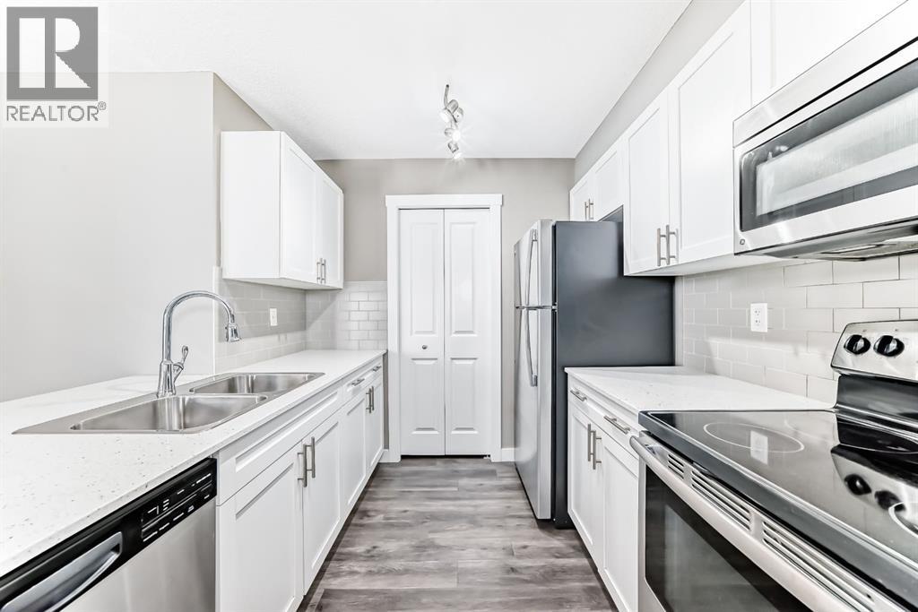 606, 20 Kincora Glen Park Nw, Calgary, Alberta  T3R 1R9 - Photo 1 - A2254894