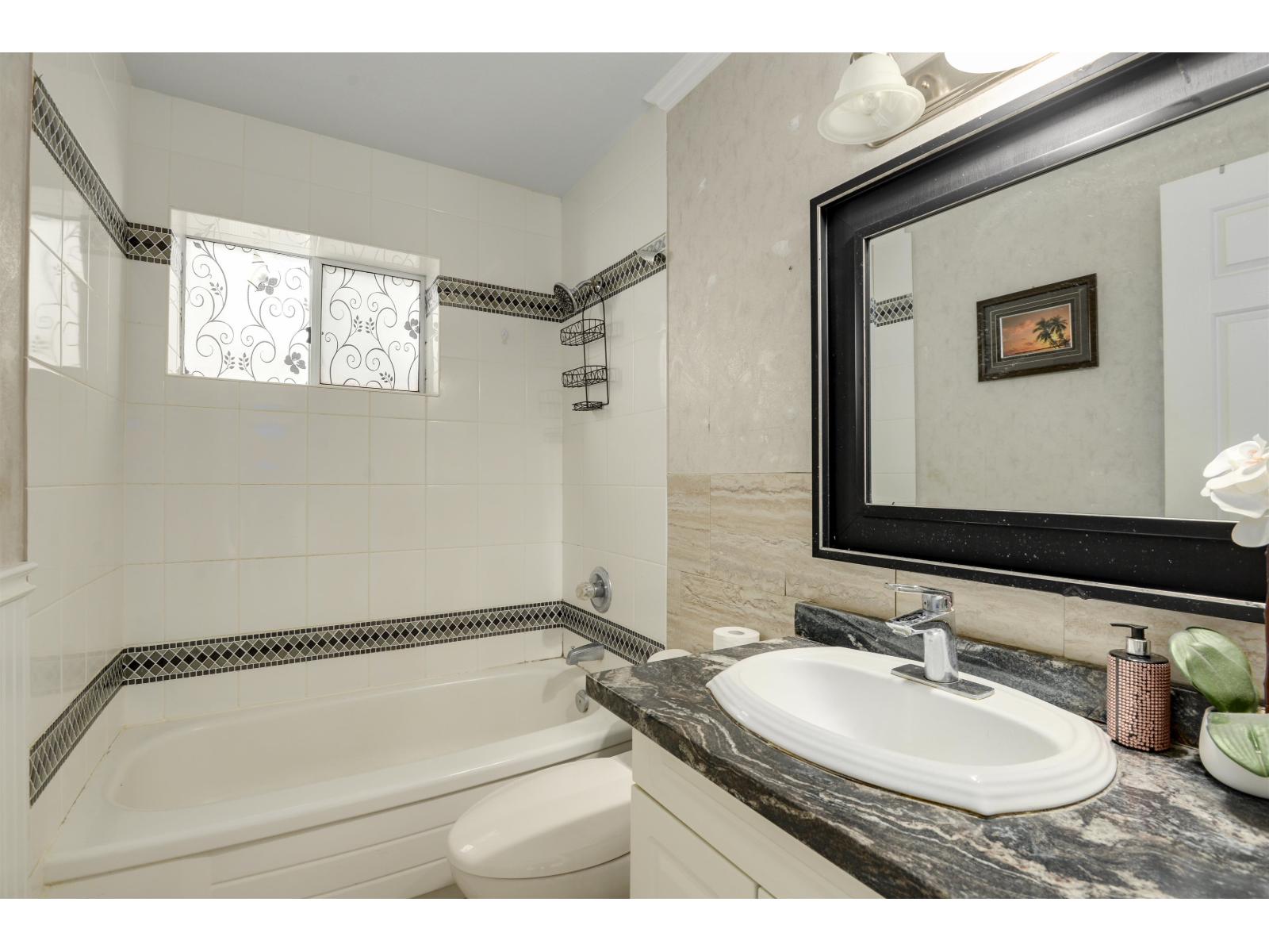15173 Royal Avenue, White Rock, British Columbia  V4B 1M2 - Photo 17 - R3056995