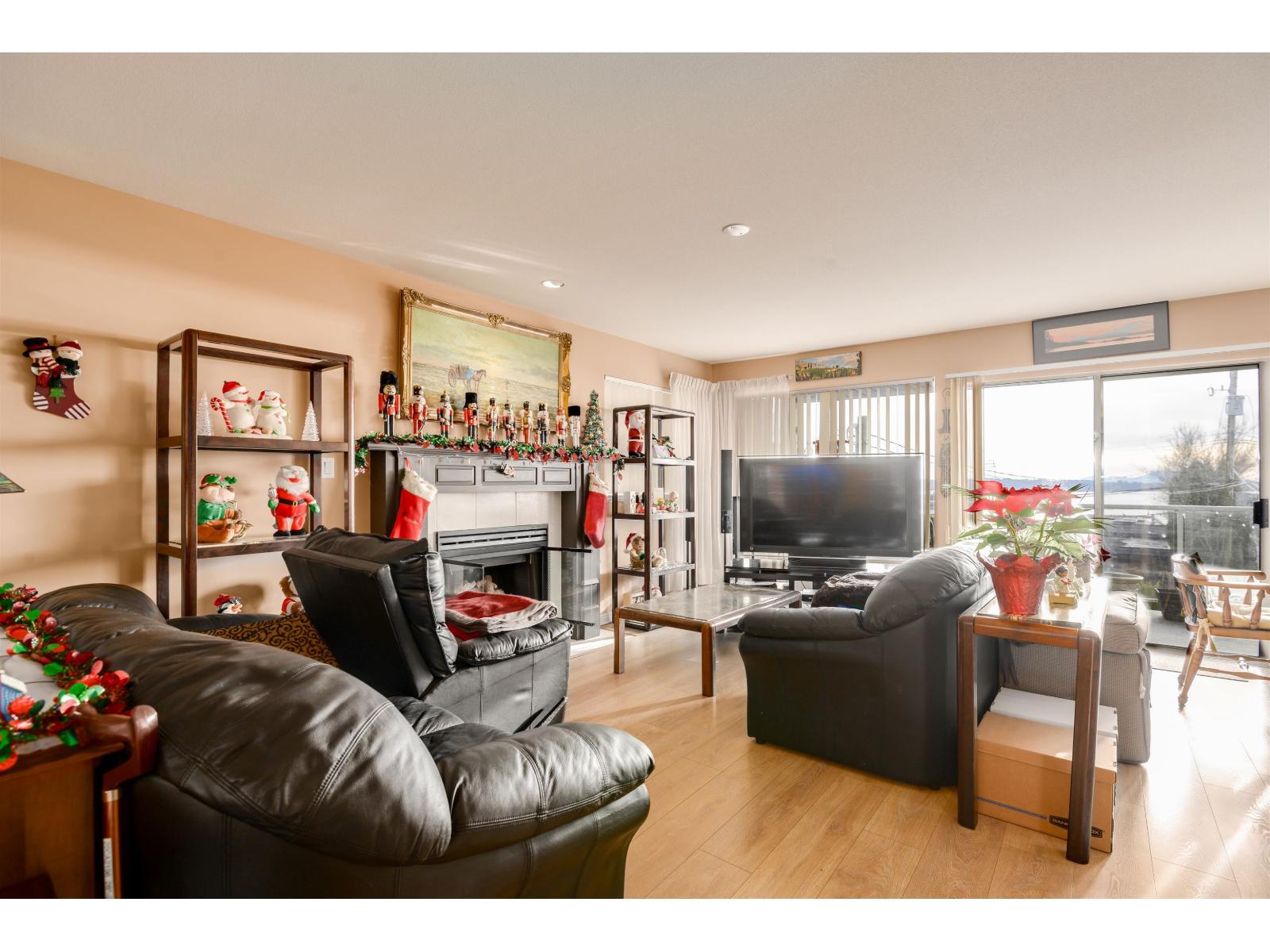 15173 Royal Avenue, White Rock, British Columbia  V4B 1M2 - Photo 11 - R3056995