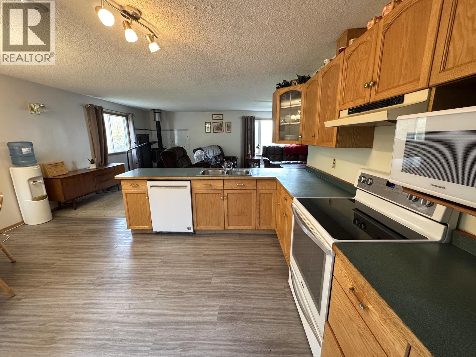 13290 Golata Creek Road, Cecil Lake, British Columbia  V0C 1G0 - Photo 14 - R3057005
