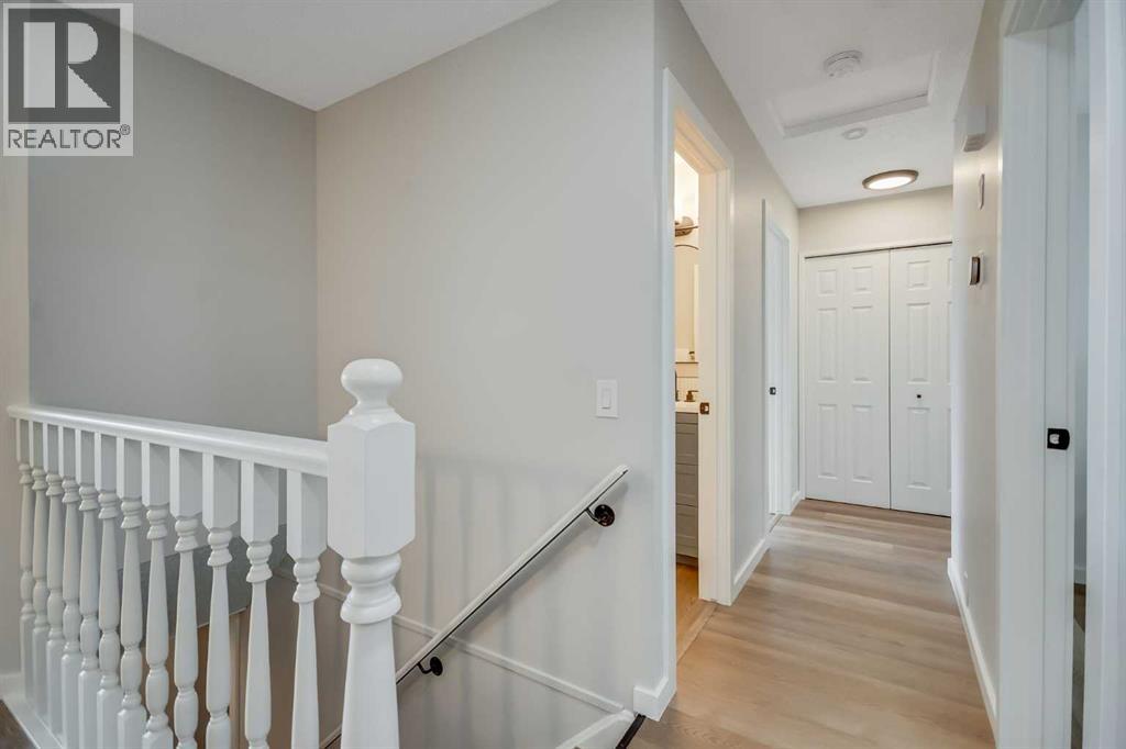92 Woodford Drive Sw, Calgary, Alberta  T2W 4C3 - Photo 12 - A2258739