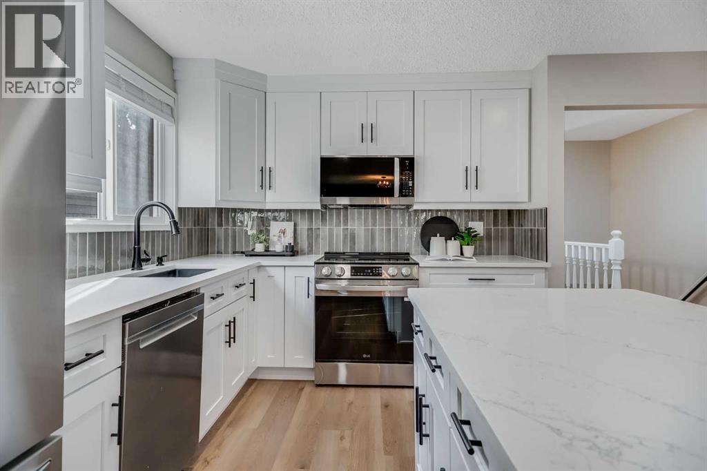 92 Woodford Drive Sw, Calgary, Alberta  T2W 4C3 - Photo 16 - A2258739