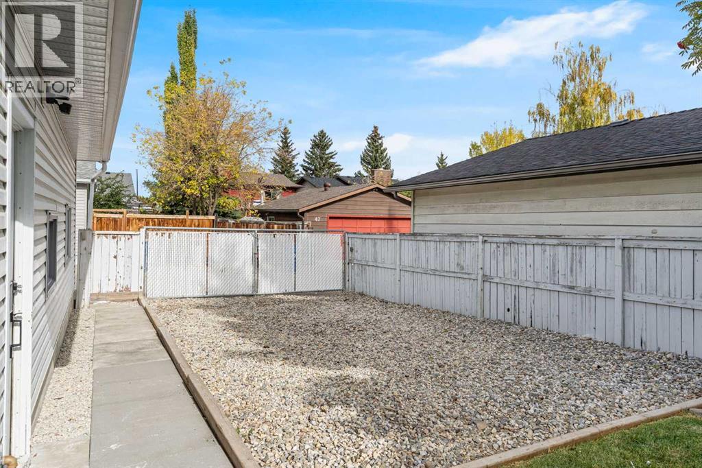 92 Woodford Drive Sw, Calgary, Alberta  T2W 4C3 - Photo 43 - A2258739