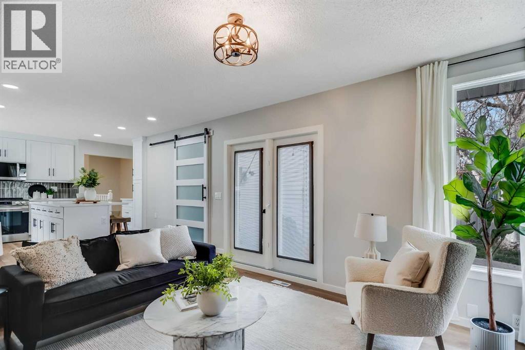 92 Woodford Drive Sw, Calgary, Alberta  T2W 4C3 - Photo 21 - A2258739