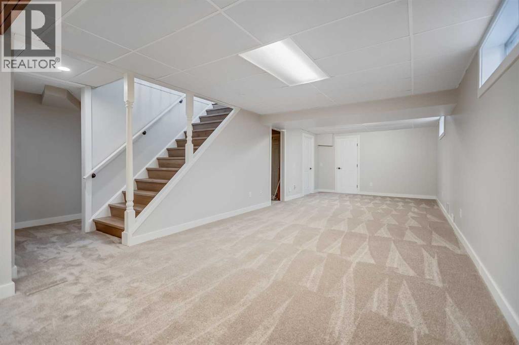 92 Woodford Drive Sw, Calgary, Alberta  T2W 4C3 - Photo 33 - A2258739