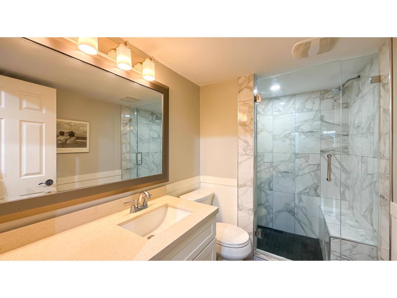109 1533 Best Street, White Rock, British Columbia  V4B 4E9 - Photo 13 - R3057013