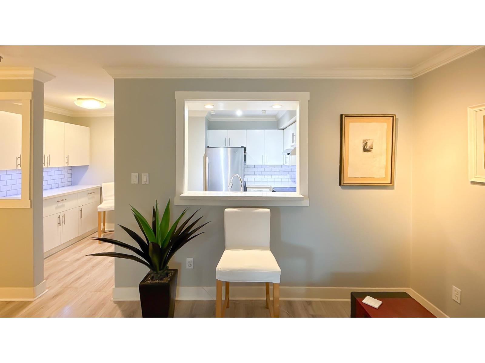 109 1533 Best Street, White Rock, British Columbia  V4B 4E9 - Photo 6 - R3057013